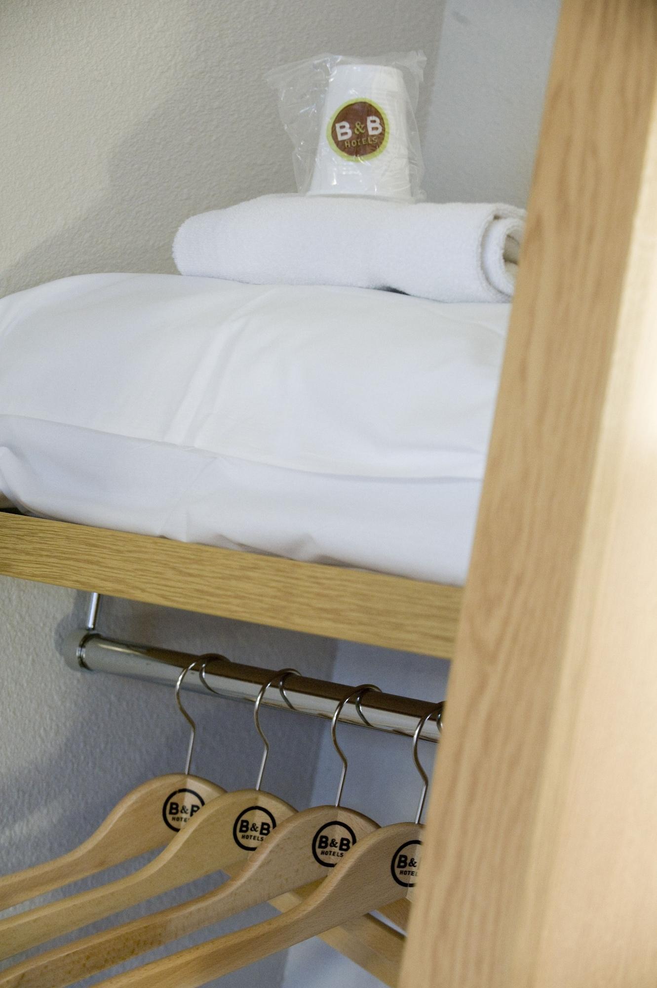 B&B Hotel Avignon 2 르퐁테 외부 사진