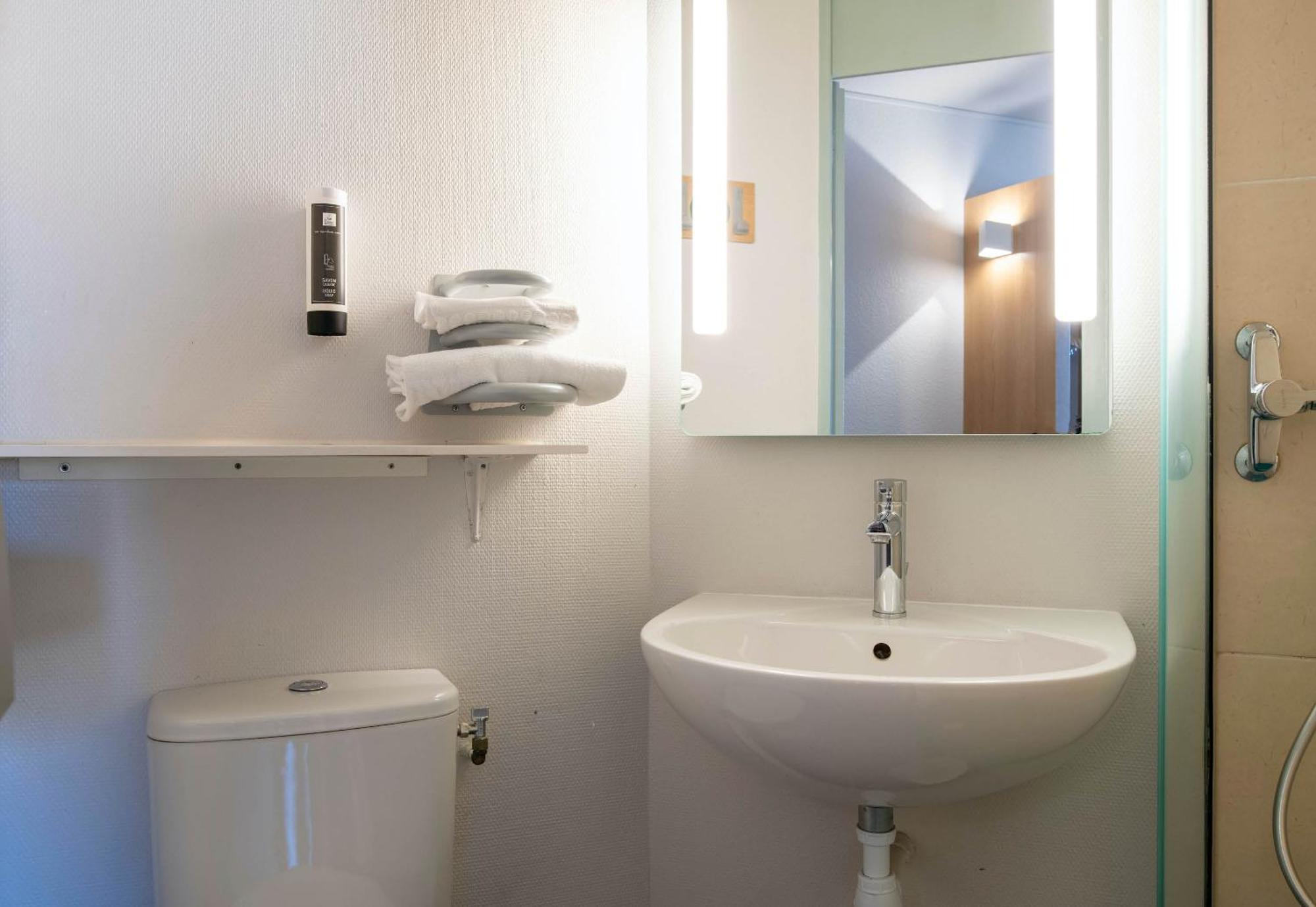 B&B Hotel Avignon 2 르퐁테 외부 사진