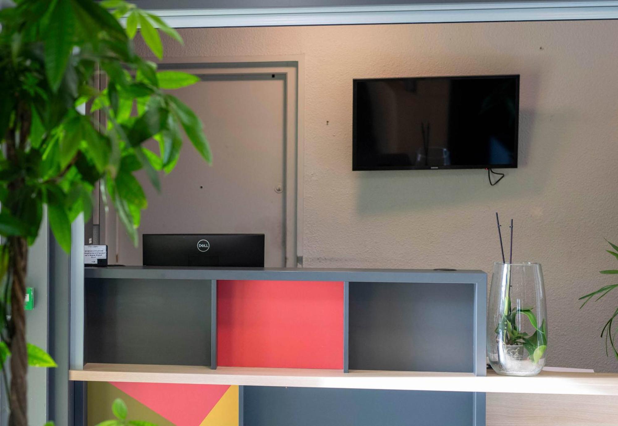 B&B Hotel Avignon 2 르퐁테 외부 사진