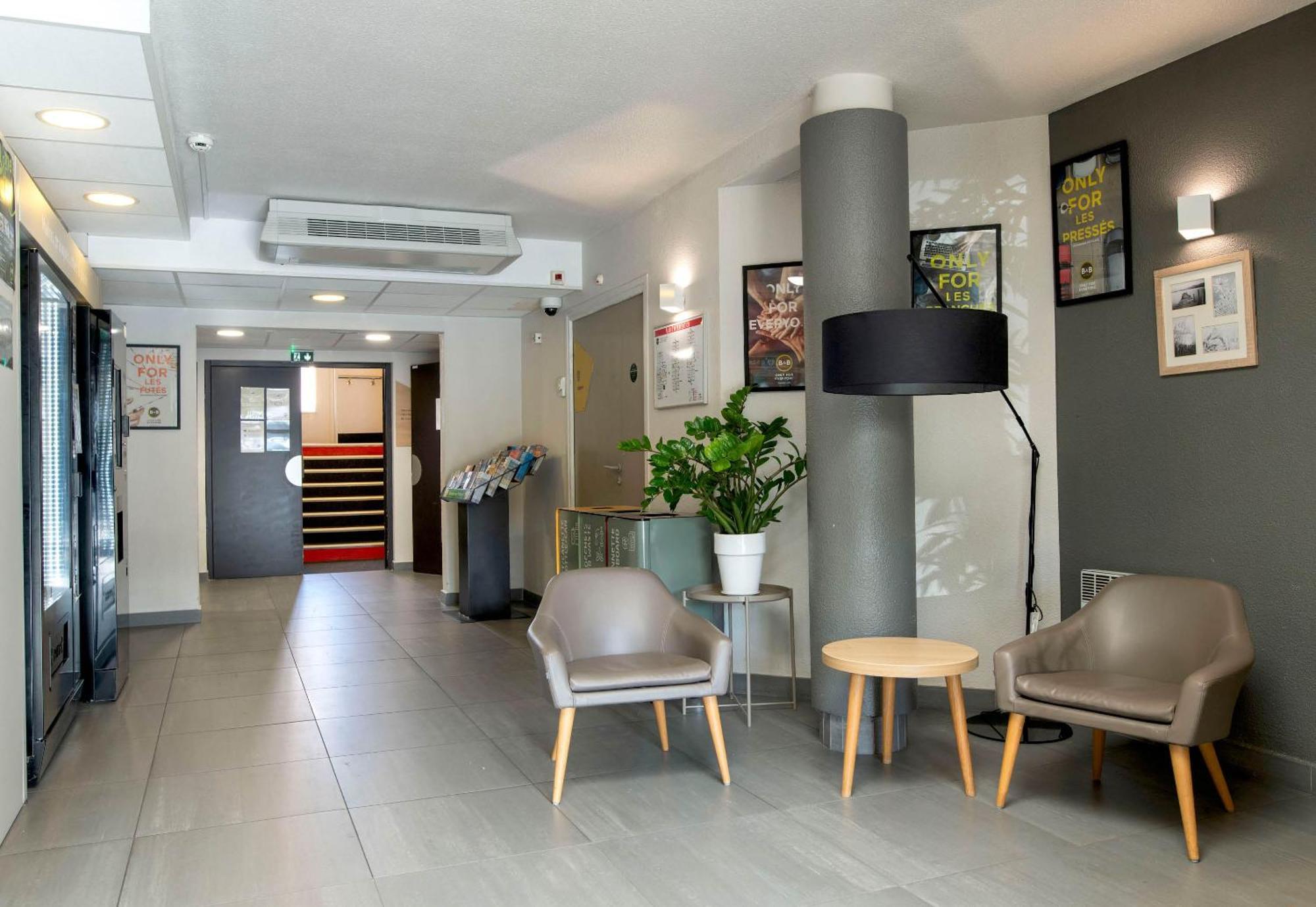 B&B Hotel Avignon 2 르퐁테 외부 사진